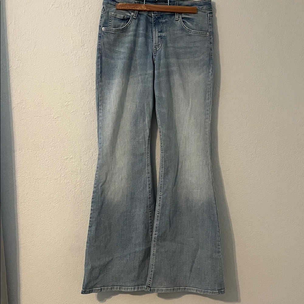 Junior Wild Fable Light Blue Flare Jeans Size 10 NWOT